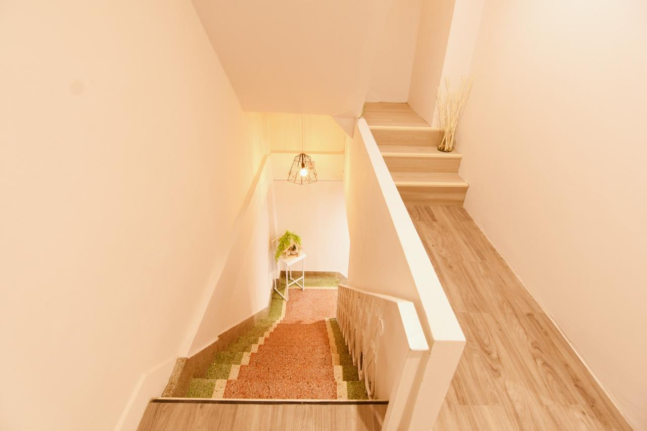 בנגקוק Yellow Mango Hostel מראה חיצוני תמונה